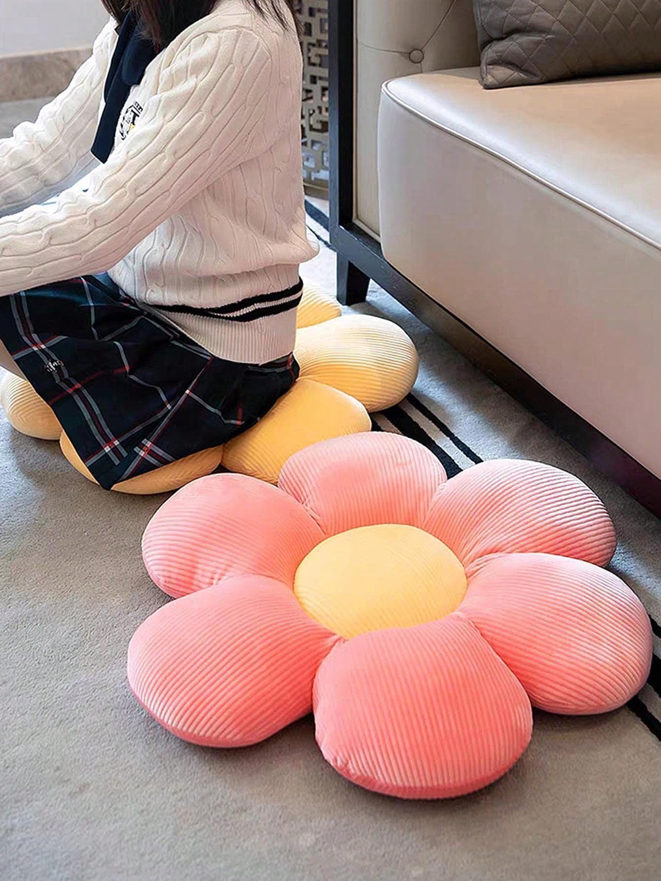 1 pc Creative and cute Flower Shaped Throw Pillow, Daisy Pillow Flower