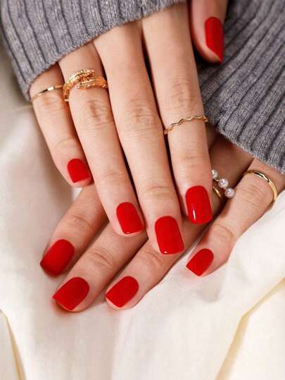 Eleva tu estilo con un conjunto de uñas falsas cortas cuadradas de 24 piezas con cobertura total en color rojo sólido, que incluye un kit de 1 pieza de lima de uñas y 1 pegamento de uñas adhesivas. Es un regalo ideal para niña, madre, mujeres y para suministros al por mayor de uñas para días festivos y como regalo en el Día de Todos Los Santos, Día de Acción de Gracias, Día de la Madre, Día de San Valentín y Navidad. Conjunto de arte de uñas blanqueadoras con uñas falsas desmontables para festivales, fiestas, citas y uso diario de uñas adhesivas uñas falsas uña falsa uña acrílica