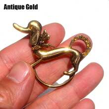 銀水晶金屬狗飾動物風格眼鏡徽章夾胸針時尚裝飾品時尚珠寶配件