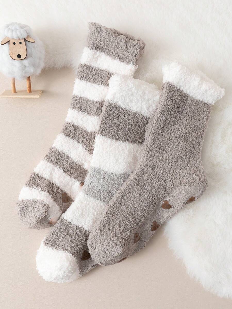 3pairs Striped Pattern Fuzzy Socks - Multicolor - View 1