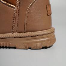 2023年新款女式雪地靴,帶毛短筒款時尚冬季靴子,單層加厚面層保暖鞋