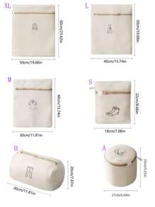 1 包网状洗衣袋、精致衣物洗漱包、内衣洗衣袋、洗衣机文胸袋、服装袋、袜子保护袋、拉链洗漱包、旅行收纳袋、耐用衣物网，非常适合万圣节服装护理和圣诞节假期旅行，适合每个人的家居必需品