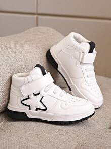 Pantofi de sport pentru aer liber pentru băieți, cu închidere cu cârlig și buclă, culoare contrastantă alb-negru, patine de gheață înalte, închidere cu cârlig și buclă elastică, perforați și respirabili, potriviti pentru toate anotimpurile