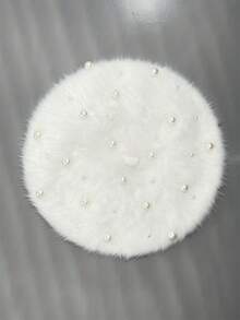 1入女士白色假珍珠裝飾針織貝雷帽,帶鬆軟毛球,日常佩戴貴氣