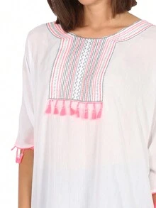 Poncho con bordado lineal - Blanco - Ver 3