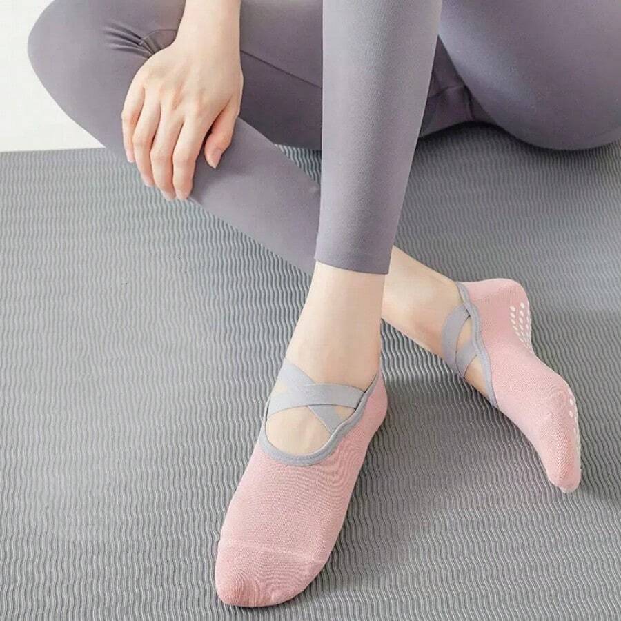 1pc Sport Fitness Yoga Short Socks - Pink - View 1