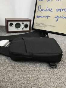 aerocandy 1入組男士多功能胸包,腰包具有大容量,是時尚便攜式手機收納袋,適用於戶外側背袋/斜挎包,黑色運動商務禮物,適合送給丈夫、父親,情人節禮物 - 黑色 - 查看 4