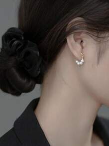 1 Pair Silver Pearl Dangle Earrings, Elegant Design Women Jewelry