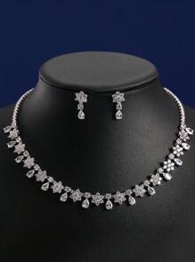 3入組華麗女士珠寶套裝,時尚立體氧化鋯石花朵裝飾,水滴吊墜,適合婚禮晚宴襯托頸部美感,結婚週年紀念禮品 - 套裝 - 查看 4