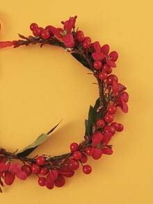 1 件聖誕百合與紅莓果花皇冠髮帶