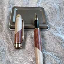 1支復古木質筆,適合學生和上班族使用,簽名和書寫皆宜,適用於辦公室文具