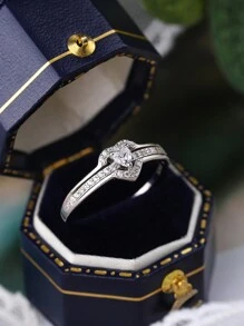 Bague forme de cœur en platine plaqué argent sterling 925, bague de conception de cœur creux, bague de luxe à la mode simulée en moissanite et zircone, cadeau de la Saint-Valentin, boîte-cadeau aléatoire