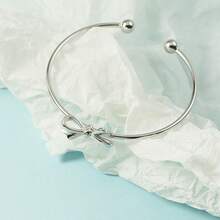1pc Cute Simple Bow Knot Bracelet, Suitable For Ladies' Daily Wear - Silver - View 2