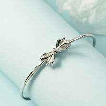 1pc Cute Simple Bow Knot Bracelet, Suitable For Ladies' Daily Wear - Silver - View 1