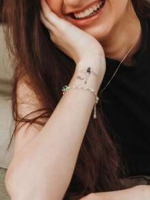 STARTTOOS 2 Piezas Tatuajes Temporales Con Diseño De Plumas, Letras En Inglés Y Patrones Animales Para Hombros, Cuello, Clavícula Y Manos - Negro - Ver 4