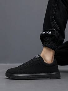 (Run Small 1 Size) Men's Front Lace-Up Fashionable Versatile Casual Shoes, Classic All-Black Comfortable Sneakers, Minimalist Solid Color Running Shoes - Black - View 4