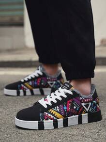 男士塗鴉設計滑板鞋，最新秋冬系列，加厚舒適，男女皆宜，適合情侶穿梭派對或休閒活動