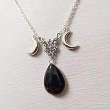 European And American Gothic Triple Moon Necklace