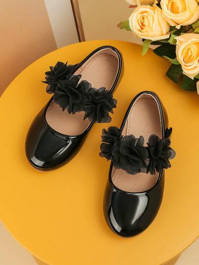 时尚纯色花卉漆皮圆头防滑平底户外休闲公主鞋，适合所有季节