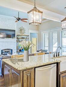 4入/8入白色花朵人造海芋絲絨花,13.4英寸,適用於母親節家居廚房和婚禮,帶有花枝,適用於花瓶裝飾、餐桌裝飾、家居裝飾美學