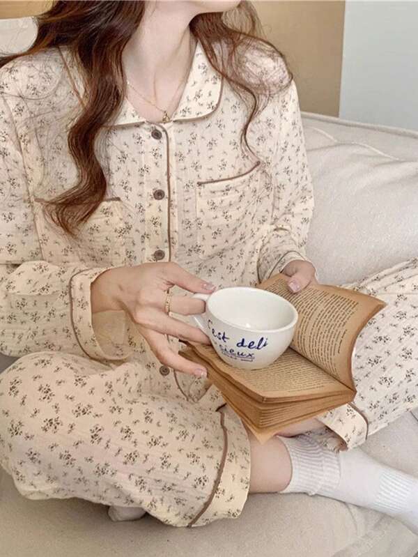 1 Set Women's Pajamas, Apricot-Colored Sleepwear Set With Floral Pattern, Long Pajamas For Women, Vacation