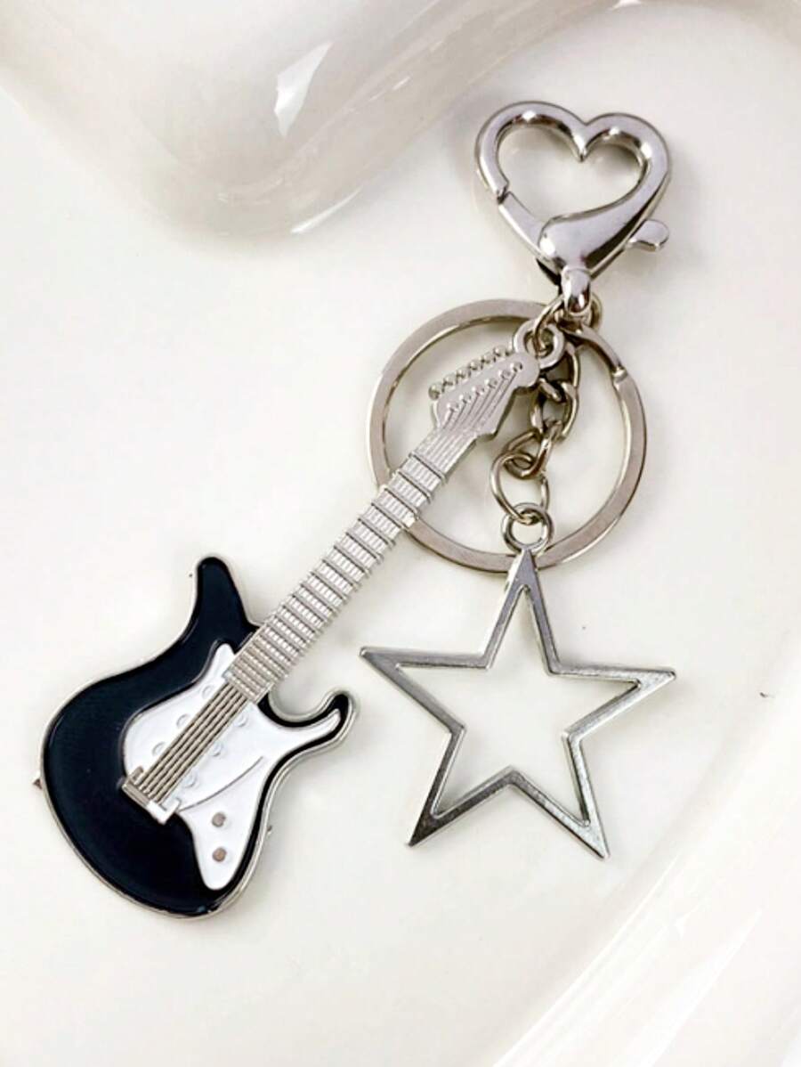 1 Móc khóa mặt dây chuyền hình cây đàn guitar phong cách Hot Girl Unisex Y2k, thích hợp cho các cô gái tuổi teen, sinh viên đại học, giáo viên và công nhân cổ trắng làm túi/ví thời trang, phụ kiện/quà tặng valentine - Đen và trắng - Xem 1