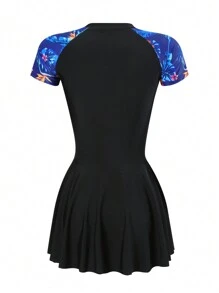 印花拉链前连体泳衣连衣裙，腰部有型，修身上衣，适合夏季海滩度假