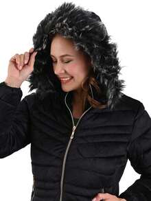 Chamarra Abrigo Negro Tercio Pelo Para Dama Mujer con Gorro de Peluche Desmontable - Negro - Ver 5