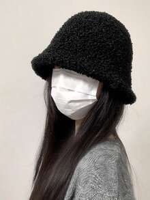 女士毛絨桶帽，秋冬季節，保暖、百搭，突顯自然美，日系風格，羊毛針織桶帽