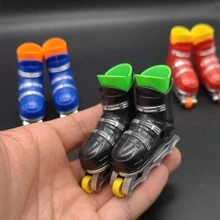 2pcs Random Color Finger Roller Skates, Mini Inline Skates Tool, Creative Novelty Model Toy - Multicolor - View 3