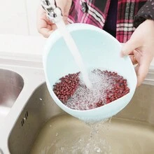 1入創意家用廚房洗米器,洗米碗,塑料瀝水蔬菜籃,適用於日常生活,廚房,餐廳和食堂用於清洗蔬菜和水果。