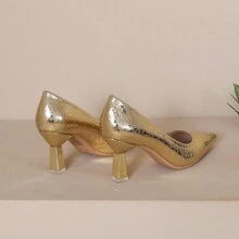 European And American Style Fashionable High Heels For Women, Seasonal 2023 New Arrivals, Sophisticated And Elegant, Pointed Toe With Thick Low-Cut Heels And Low Vamp Shoes.