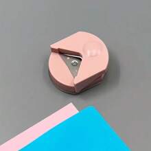 1 件卡片和照片角刀,附打孔剪刀,適合 Diy 剪貼簿,適合切割 3 張 0.4 毫米厚的紙張,非常適合農曆新年賀卡、婚禮邀請函、生日派對邀請函裝飾 - 粉色 - 查看 4