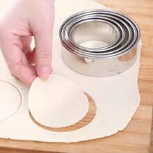 1pc Stainless Steel Round Cake Rings Biscuit Molds DIY Pastry Dumpling Skin Cutting Tools Fondant Pie Press Kitchen Gadgets Geometric Flower Shaped Chocolate Candy Decorating Molds Essential Baking Accessories for Home Kitchen - Silver - View 3