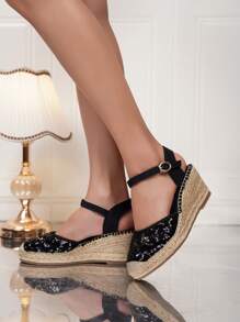 2025 Frühling/Herbst Damen elegante Halloween Schuhe, modische minimalistische lässige bequeme Plateau-Geschlossene Zehenfischer-Schuhe mit gewebter Seilsohle, Pailletten-Verzierung, geeignet für Dates, Partys und Spaziergänge, schwarze Keilsandalen