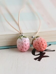 1 件軟陶長款可愛草莓吊墜項鍊,適合聖誕節和日常佩戴