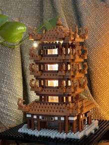 Set de bloques de construcción de mini-edificio 3D del Pabellón de la Grulla Amarilla, estilo de arquitectura famosa mundial de China, rompecabezas cerebral, regalo de Navidad, 1 pieza, decoración de habitación