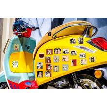 50入組/包日式復古塗鴉貼紙,適用於吉他、滑板、瓶子、車頂、雪杖、筆記本電腦、手機殼、冰箱門、行李箱、摩托車、汽車等 Diy 手繪貼紙,是感恩節和聖誕節的完美禮物