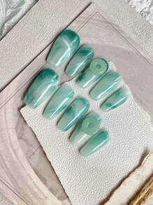 10 pièces Faux ongles longs en forme de cercueil faits à la main, style néo-chinois avec motif dégradé de nuages. Apparence élégante translucide comme du jade, convient pour les fêtes, les bals, l'usage quotidien. Avec 1 bouteille de gelée gel et 1 bloc de polissage pour ongles à clipser