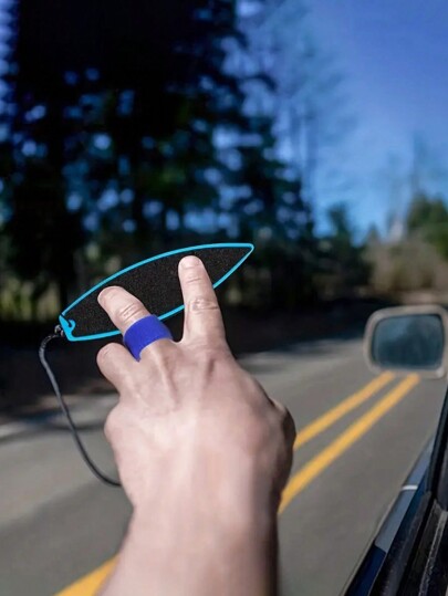 1 Piece Mini Finger Surfboard Fingertip Skateboard Toy Surfer Fun Stress Relief Toy