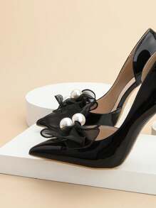 2pcs Simple & Vintage Pearl Decor Shoe Clip With Fishnet Lace For Elegant And Stylish Look