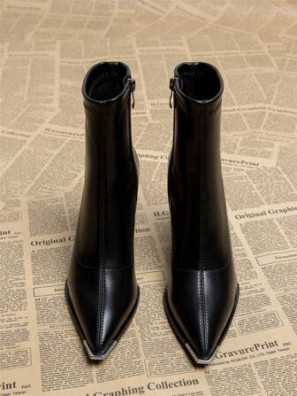 2025春秋新款时尚优雅女靴，粗跟高跟尖头踝靴，时尚秋冬