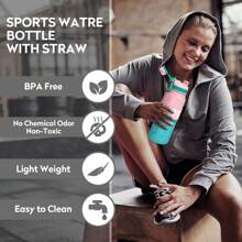 1 件 1000 毫升粉紅色和綠色 Sk 塑膠運動水瓶附防滑套適合健行和露營等戶外活動