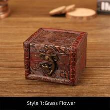 1 件 7.8*7*6 厘米木質和皮革壓制圖案復古珠寶收納盒古董小方形容器適用於辦公桌整理和珠寶收藏 - 7.8*7*6厘米 - 查看 6