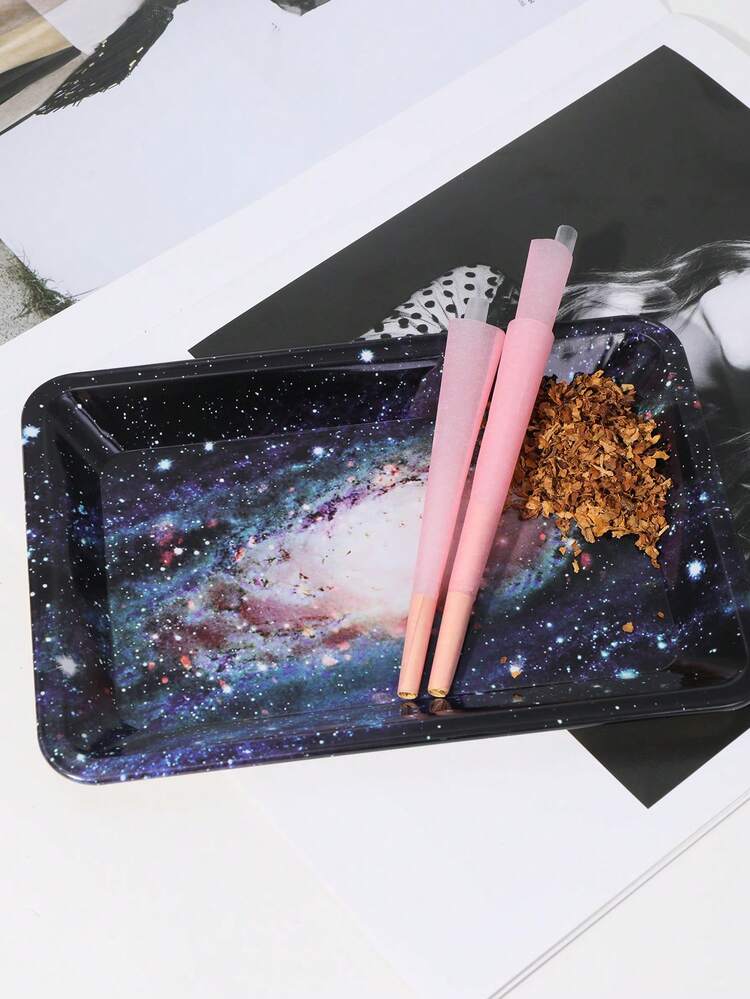 1片厚磅數且帶有有趣銀河畫的香煙托盤,金屬材質 - 彩色 - 查看 2