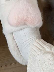 2025 Mulheres Confortáveis Adoráveis Pantufas Internas com Plataforma Grossa, Abertas no Dedo do Pé com Coração 3D de Pelúcia, Pantufas Casuais para Quarto