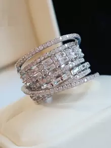 女士优雅方晶锆石装饰戒指