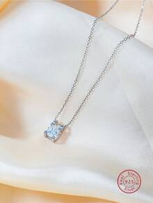 1個925純銀鋯石吊墜項鍊,適合女性日常佩戴和作為禮物