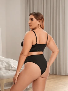 女款大尺碼蕾絲胸罩與內褲套裝 - 淡紫色 - 查看 2