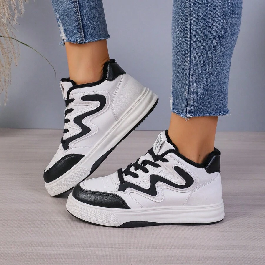 黑白女式運動休閒鞋,鞋帶式,透氣防滑滑板鞋 - 黑與白 - 查看 1